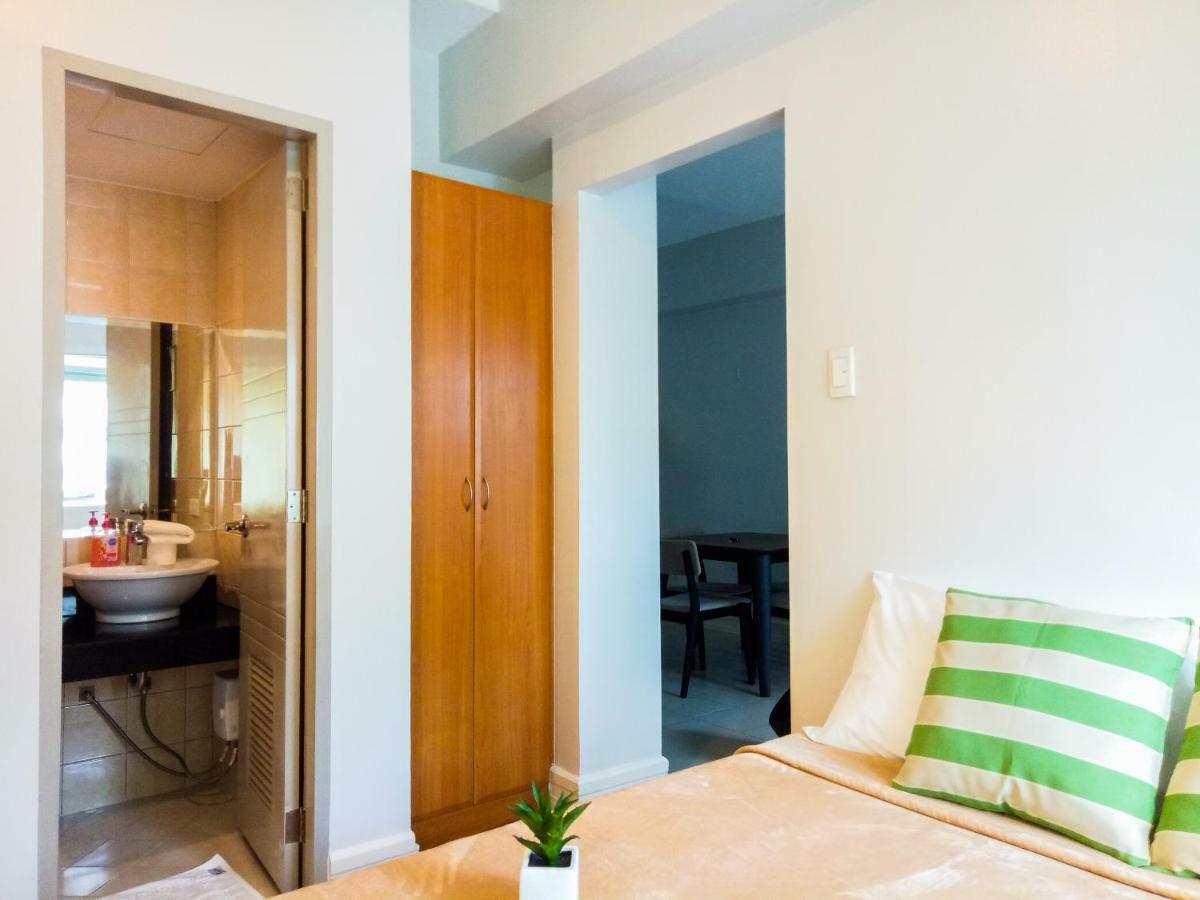 Forbes Area Bgc Taguig Manila Apartment Екстериор снимка