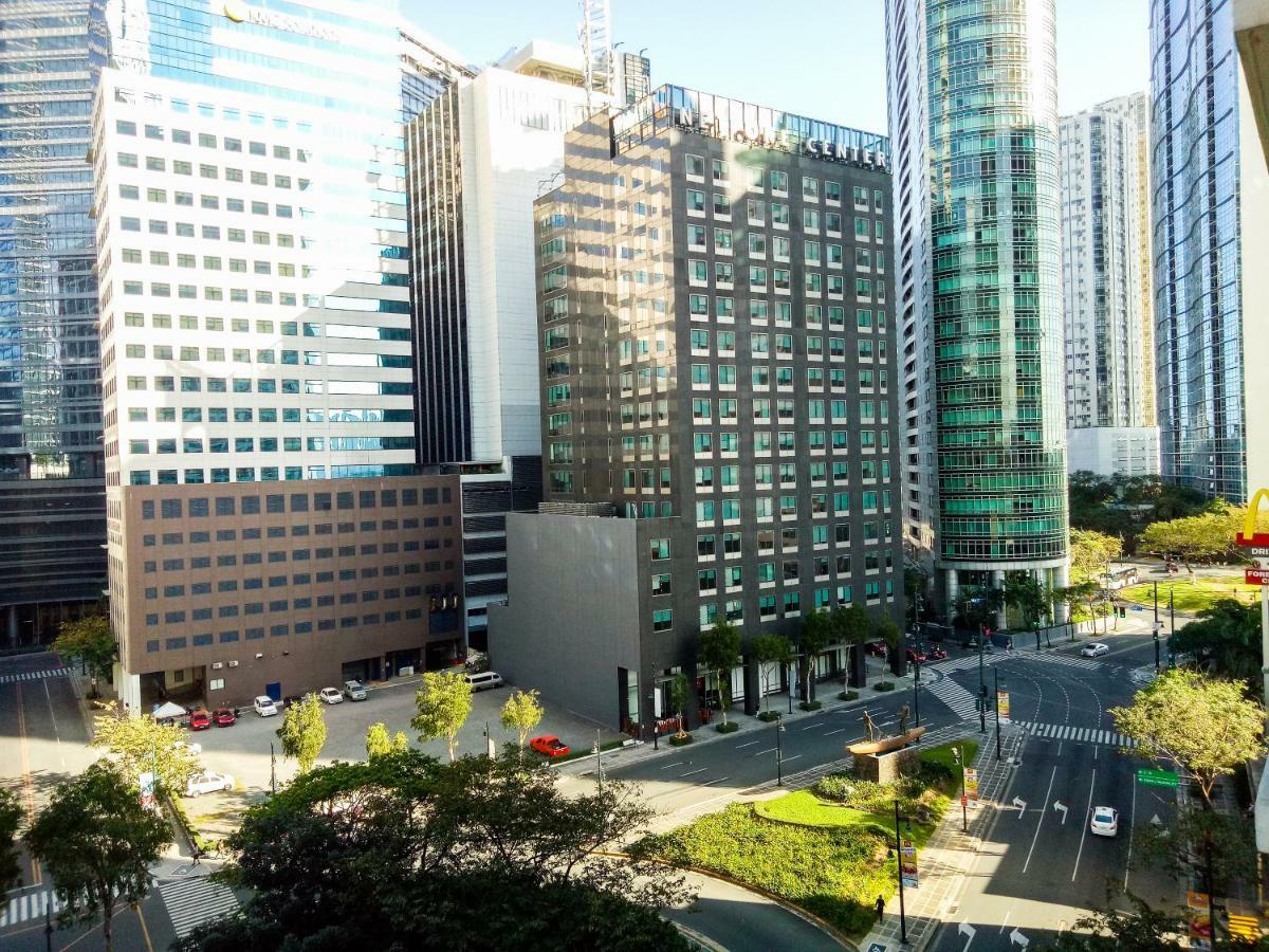 Forbes Area Bgc Taguig Manila Apartment Екстериор снимка