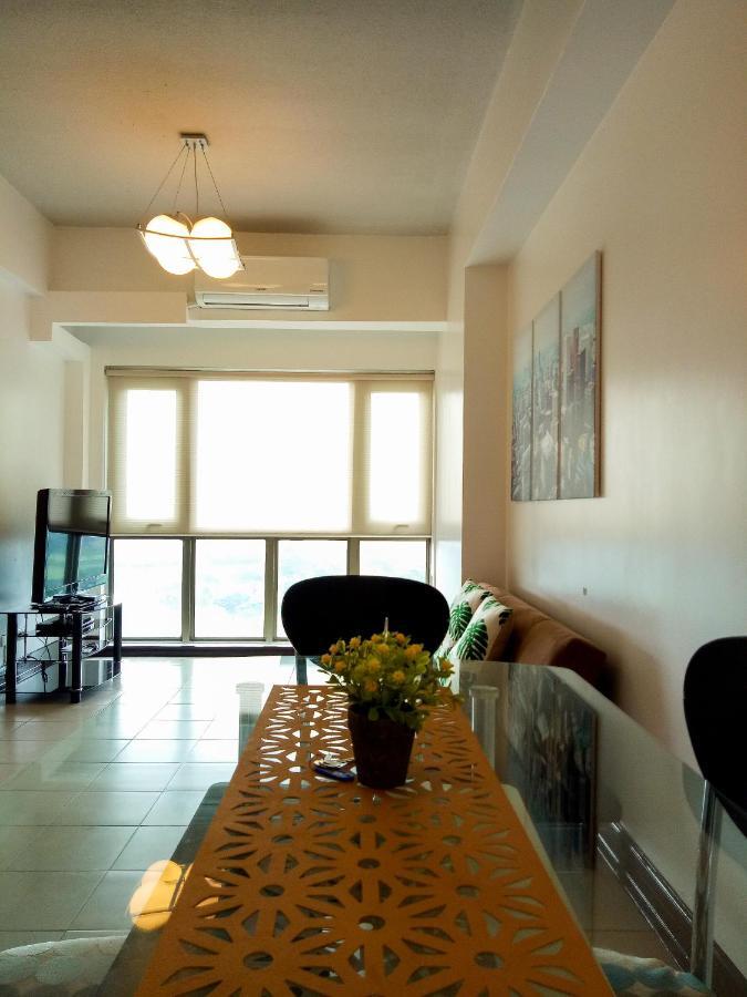 Forbes Area Bgc Taguig Manila Apartment Екстериор снимка