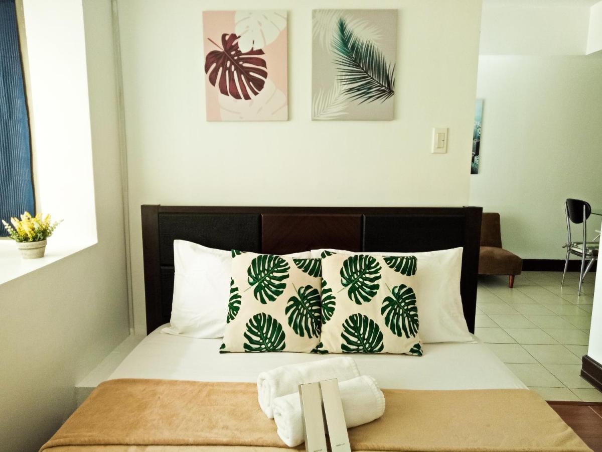 Forbes Area Bgc Taguig Manila Apartment Екстериор снимка